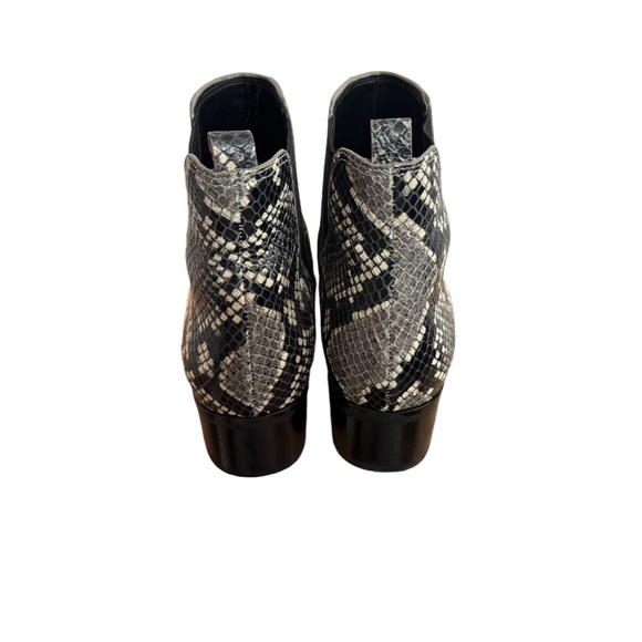 Marc Fisher Womens Snakeskin Pattern Booties - Size 8 - Picture 4 of 5